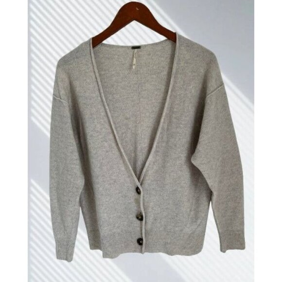 Free People 100% Cashmere Cardigan Lagenlook Oversized Pale Gray Size XS - Picture 2 of 11